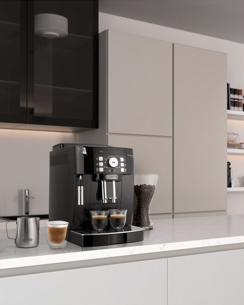 Kavovar-DeLonghi-Magnifica-S-ECAM-21-117-B-cappuccino-espresso-kava-trobica-pražírna-kávy-zlín-fryšták-zlinskykraj (3)